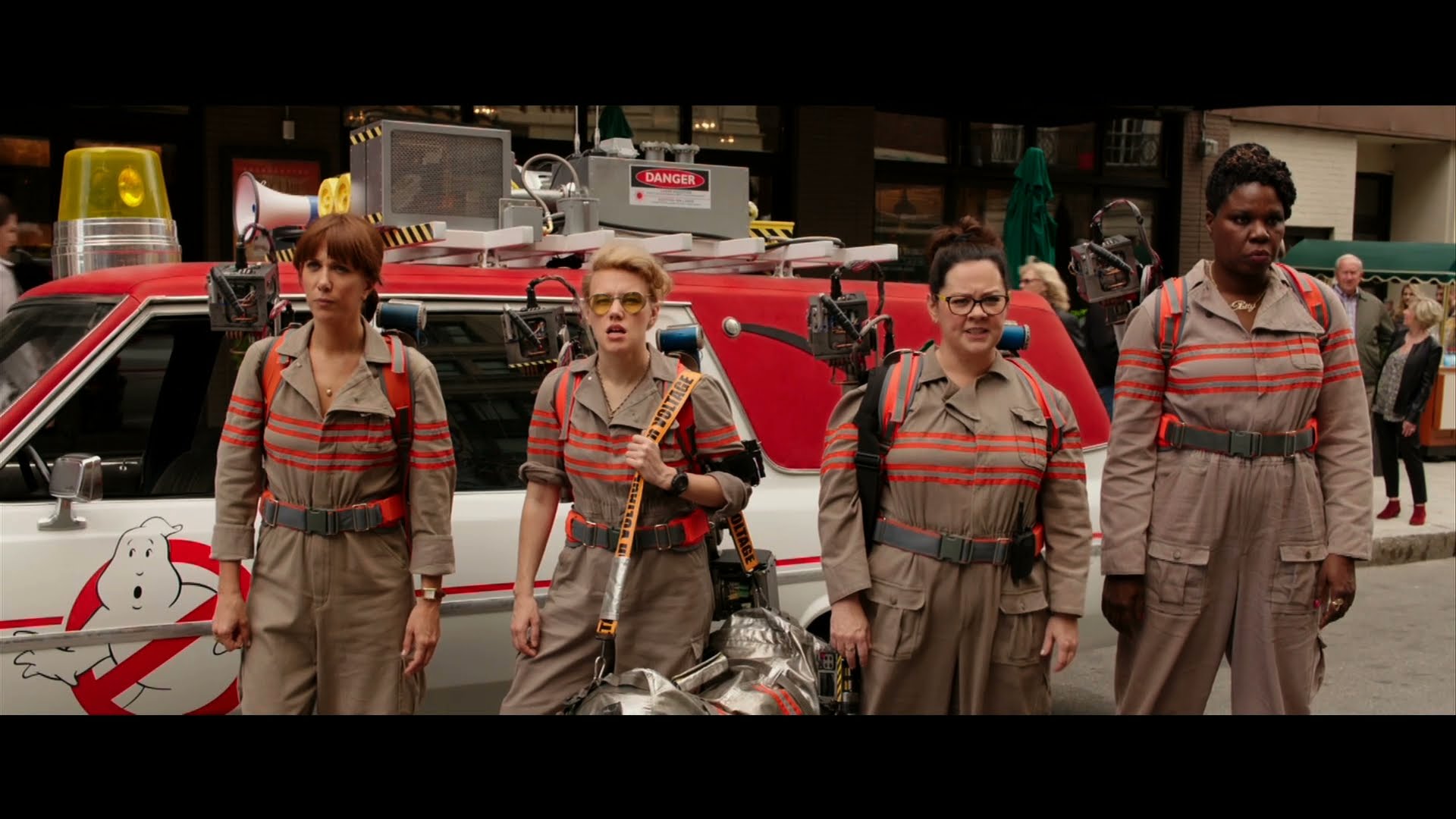 Behind the Scenes of the new Ghostbusters!